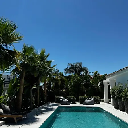 Family Holiday Bliss In Marbella- Brand-New 4 Bedroom Villa With Garden, Private Pool & Jacuzzi, Marbesa 500 M To The Beautiful Cabopino Beach Exterior photo