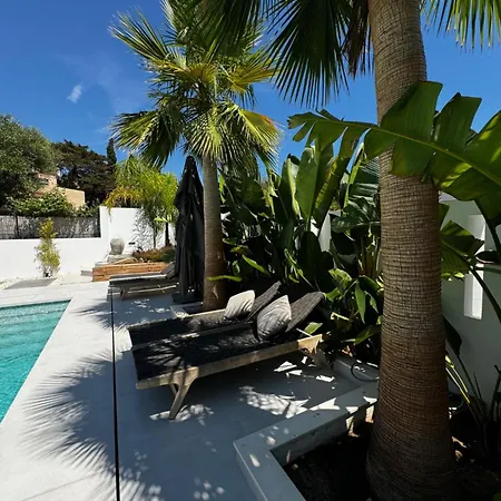 Family Holiday Bliss In Marbella- Brand-New 4 Bedroom Villa With Garden, Private Pool & Jacuzzi, Marbesa 500 M To The Beautiful Cabopino Beach Exterior photo